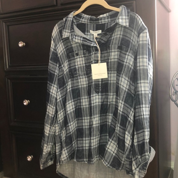 Button down blouse - Picture 3 of 4